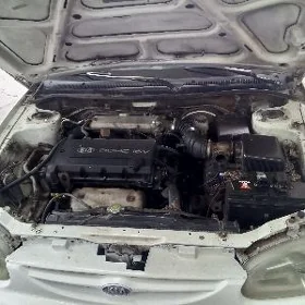 Kia Sephia 2001