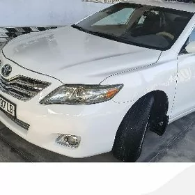 Toyota Camry 2011