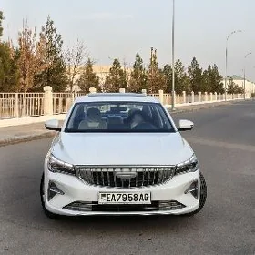 Geely Emgrand 2025