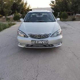 Toyota Camry 2004