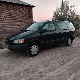 Toyota Sienna 2000