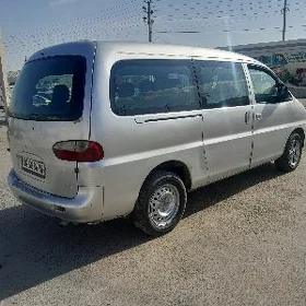 Toyota Hiace 2001