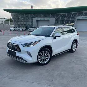 Toyota Highlander 2020