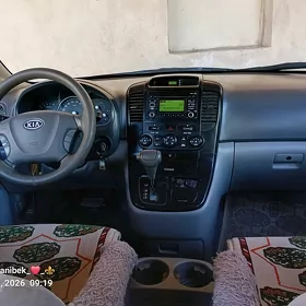Kia Carnival 2010