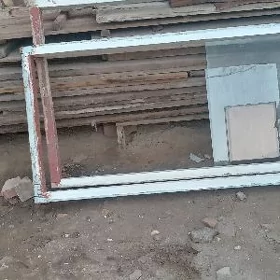 двери