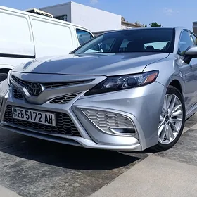 Toyota Camry 2020