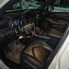 Toyota Highlander 2022