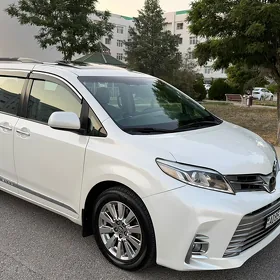 Toyota Sienna 2017