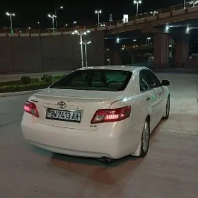 Toyota Camry 2010