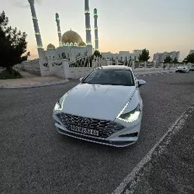 Hyundai Sonata 2021