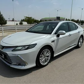 Toyota Camry 2018