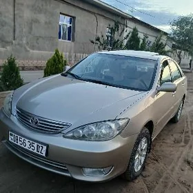 Toyota Camry 2004