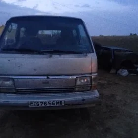 Toyota Hiace 1988
