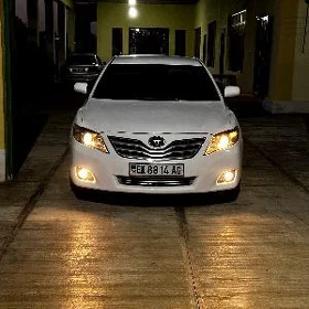 Toyota Camry 2010