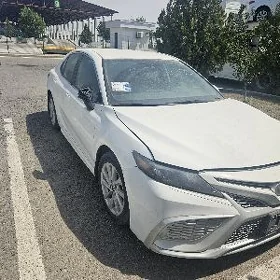 Toyota Camry 2022