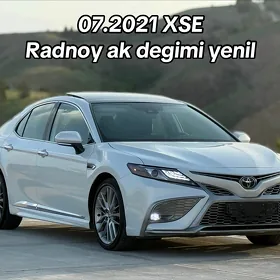 Toyota Camry 2021