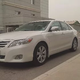 Toyota Camry 2010