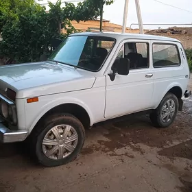 Lada Niva 1982