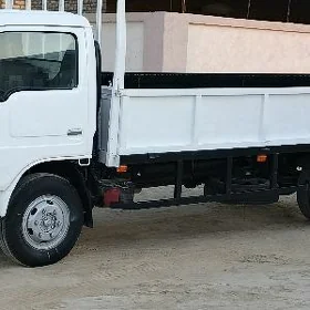 Mitsubishi Canter 2004