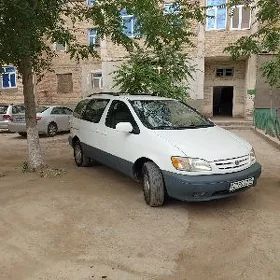 Toyota Sienna 2002