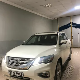 Nissan Pathfinder 2020