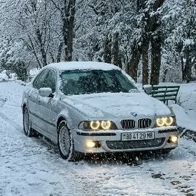 BMW E39 2000