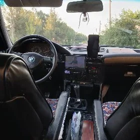 BMW 525 1990