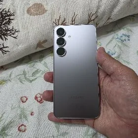 S25