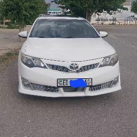 Toyota Camry 2013