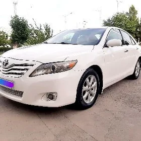 Toyota Camry 2011