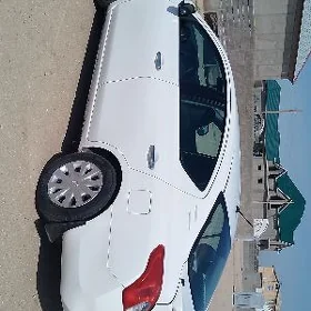 Nissan Versa 2012