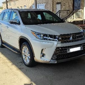 Toyota Highlander 2019