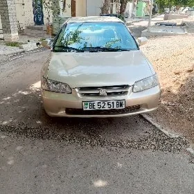 Honda Accord 2000