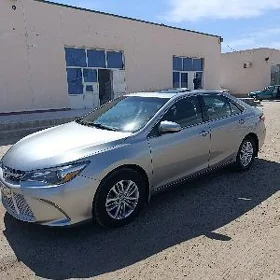 Toyota Camry 2017