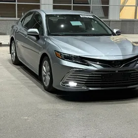 Toyota Camry 2022