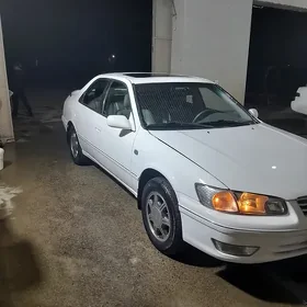 Toyota Camry 2000