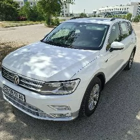Volkswagen Tiguan 2021