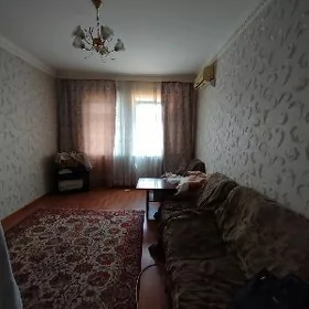Мир 2 по Ул Московская 4 комн