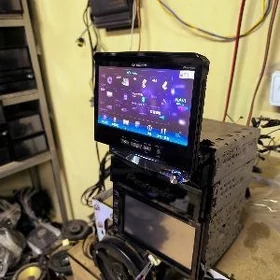Pioneer avic-0009 çykýan