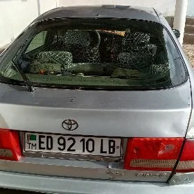 Toyota Carina 1996
