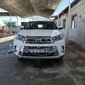 Toyota Highlander 2019