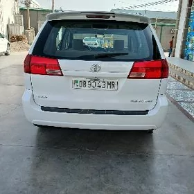 Toyota Sienna 2004