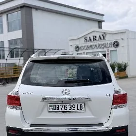 Toyota Highlander 2013