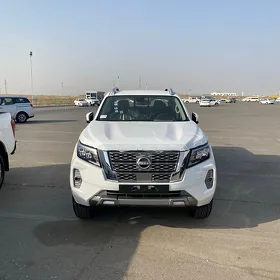 Nissan Navara 2025