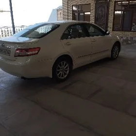 Toyota Camry 2011