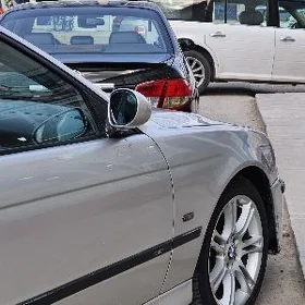 BMW E39 2000