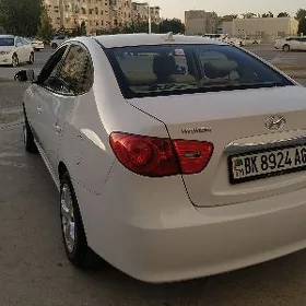Hyundai Elantra 2010