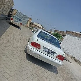 Mercedes-Benz 230E 1996