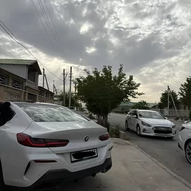 BMW 8 Series 2021