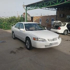 Toyota Camry 1997